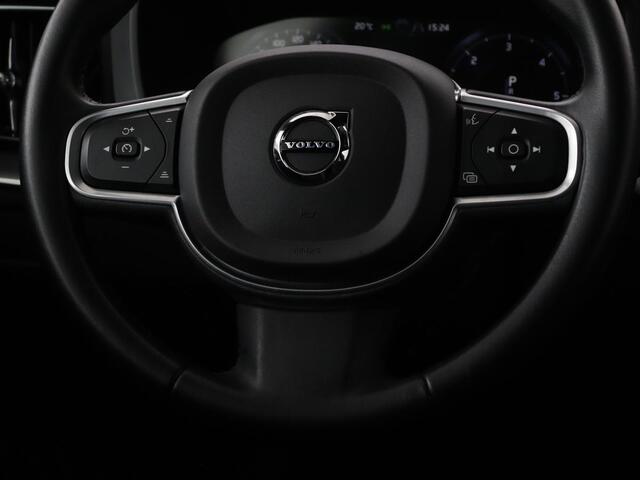 Volvo XC60 2.0 D4 Momentum Pro | Trekhaak | Camera | Half leder | Carplay | Navigatie | Full LED | Climate control | Getint glas | Parkeerhulp
