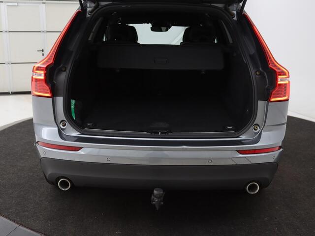Volvo XC60 2.0 D4 Momentum Pro | Trekhaak | Camera | Half leder | Carplay | Navigatie | Full LED | Climate control | Getint glas | Parkeerhulp