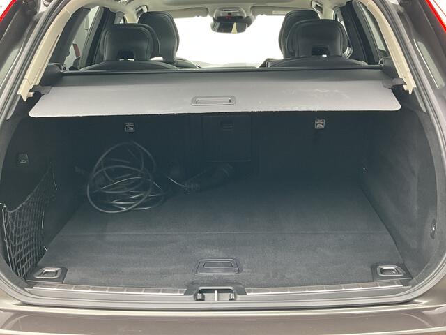 Volvo XC60 2.0 T6 PHEV AWD Inscription Pano Harman/Kardon Elek.Trekhaak Leder VOL!