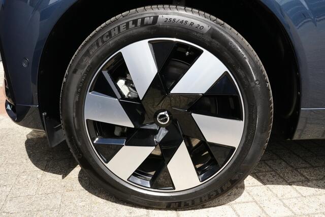 Volvo XC60 2.0 T8 Plug-in hybrid AWD Plus Dark 455pk Panoramadak/Stoelverwarming/360Camera