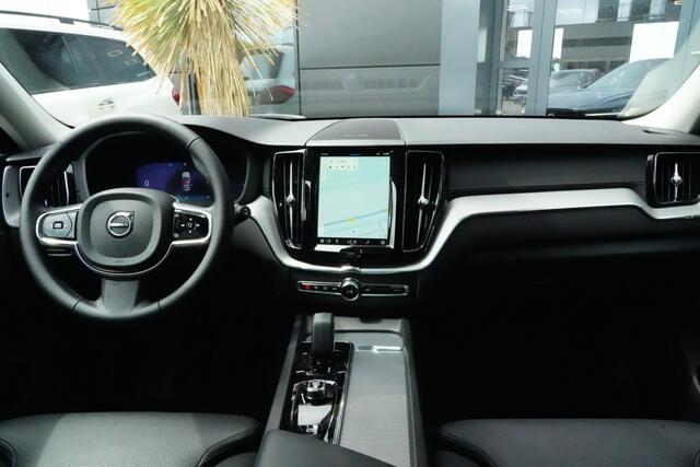 Volvo XC60 2.0 T8 Plug-in hybrid AWD Ultimate Dark 455pk Panoramadak/HuD/360Camera