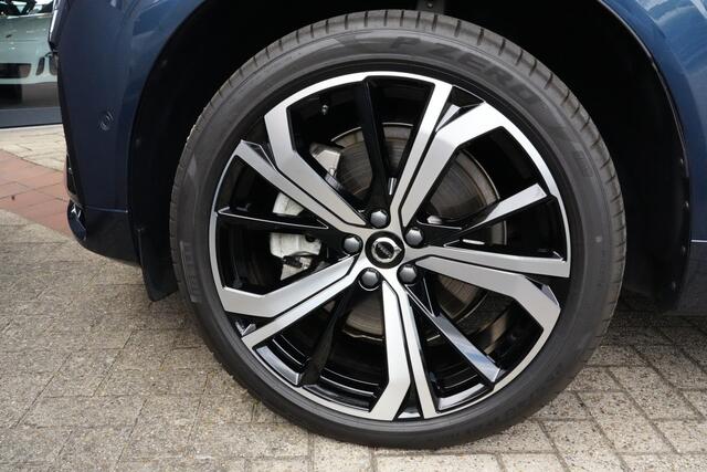 Volvo XC60 2.0 T8 Plug-in hybrid AWD Ultimate Dark 455pk Panoramadak/HuD/360Camera