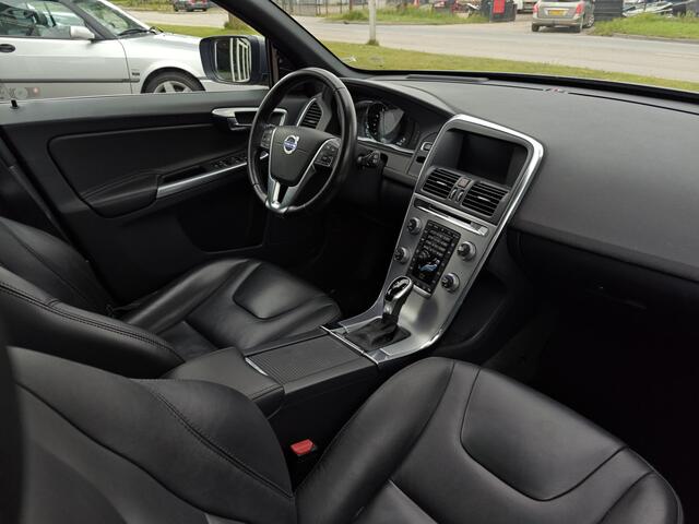 Volvo XC60 T5 Polar+ | Rijklaarprijs | Trekhaak | Intellisafe Pro |