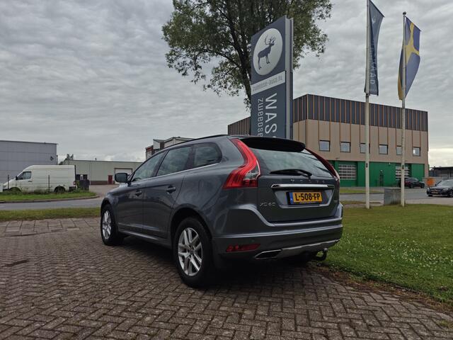 Volvo XC60 T5 Momentum Classic | Rijklaarprijs | Trekhaak | Intellisafe Pro |
