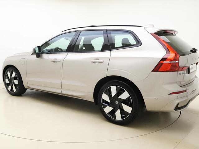 Volvo XC60 T6 350pk AWD Ultimate Dark / Luchtvering / Bowers en Wilkins audio / Camera rondom / Panorama dak / Trekhaak /