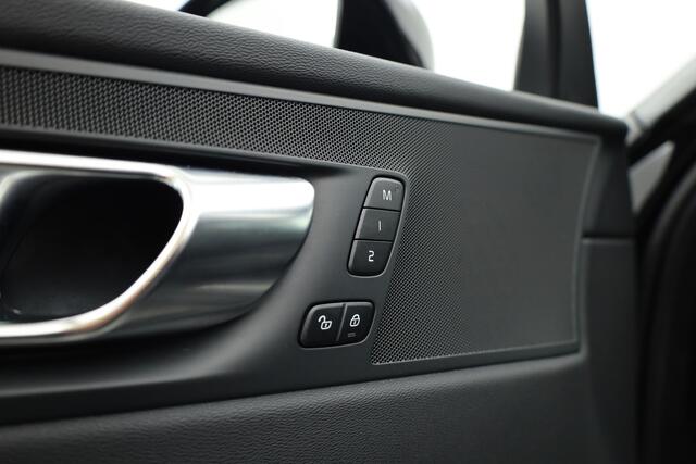 Volvo XC60 T8 Recharge Plus Black Edition | Pano | Memory seats | 360cam | Stoel- Stuurverw. | Apple Carplay