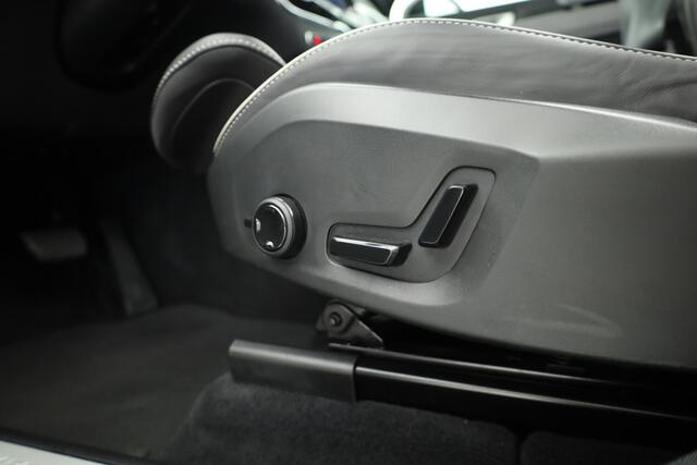 Volvo XC60 T8 Recharge Plus Black Edition | Pano | Memory seats | 360cam | Stoel- Stuurverw. | Apple Carplay