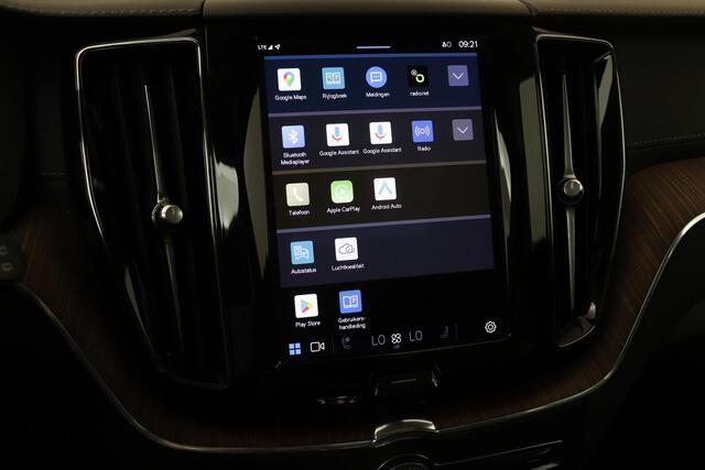 Volvo XC60 T6 PLUG-IN HYBRID AWD ULTIMATE BRIGHT *LONG RANGE* -PANO.DAK|HARMAN/KARDON|360°CAM|GEVENT.LEDER+MASSAGE|HEAD-UP DISP.|BLIS