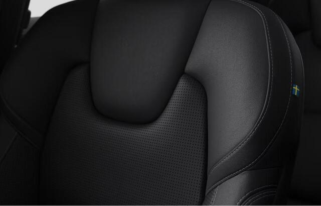 Volvo XC60 2.0 T8 Plug-in hybrid AWD Ultra Black Edition | Luchtvering | Bowers & Wilkins | Lounge | Stoel massage | Stoel koeling + verwarming |