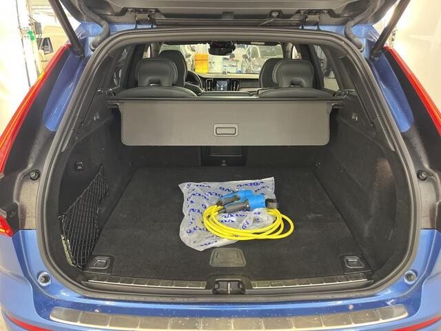 Volvo XC60 2.0 Recharge T8 AWD R-Design | Bowers & Wilkins | Polestar engineerd | DAB | HUD | Blis | Panorama Schuifdak | 360° camera | Memory | Keyless |