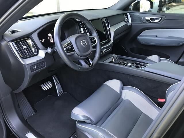 Volvo XC60 2.0 T6 Plug-in hybrid AWD R-Design | Rijklaar incl 12 mnd Bovag | M2022 Panoramadak Trekhaak Harman/Kardon Headup
