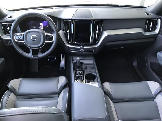 Volvo XC60 2.0 T6 Plug-in hybrid AWD R-Design | Rijklaar incl 12 mnd Bovag | M2022 Panoramadak Trekhaak Harman/Kardon Headup