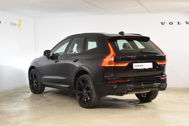 Volvo XC60 T6 350PK Automaat AWD Plus Black Edition / Navigatie / 360 Camera / Head-up Display / Panoramadak / Bowers & Wilkins / Stoelverwarming v+a / Stuurverwarming / 21'' Velgen
