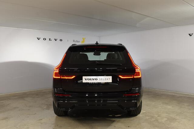 Volvo XC60 T6 350PK Automaat AWD Plus Black Edition / Navigatie / 360 Camera / Head-up Display / Panoramadak / Bowers & Wilkins / Stoelverwarming v+a / Stuurverwarming / 21'' Velgen