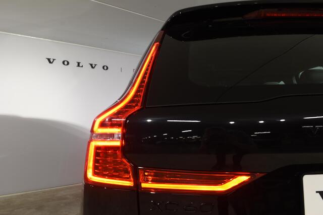 Volvo XC60 T6 350PK Automaat AWD Plus Black Edition / Navigatie / 360 Camera / Head-up Display / Panoramadak / Bowers & Wilkins / Stoelverwarming v+a / Stuurverwarming / 21'' Velgen
