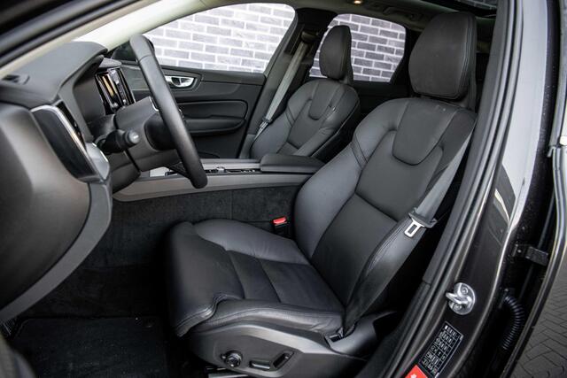 Volvo XC60 T6 Recharge AWD Ultimate Bright | Long Range | Parkeerverwarming | Head-up Display | 360° Camera | Stoel-/stuur-/achterbankverwarming | Elektr. stoelverstelling met geheugen | Keyless entry | Google Maps navi