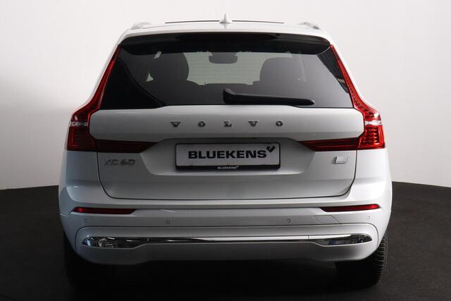 Volvo XC60 T6 Recharge AWD Core Bright - LONG RANGE - Panorama/schuifdak - IntelliSafe Assist & Surround - Adaptieve LED koplampen - Parkeercamera achter - Verwarmde voorstoelen, stuur & achterbank - Parkeersensoren voor & achter - Draadloze tel. lader - Standkachel
