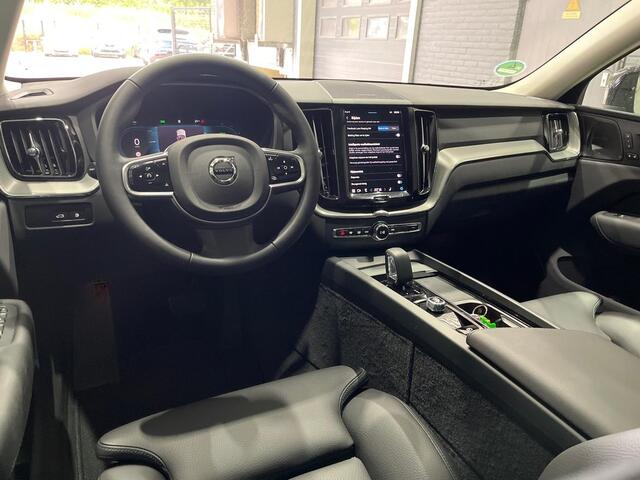 Volvo XC60 T6 Plug-in hybrid Plus Dark | ACC | Panoramadak | 360° Camera | BLIS | harman/kardon | Stoel+Stuurverwarming