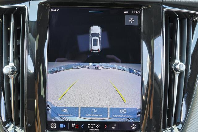 Volvo XC60 T6 Recharge AWD R-Design - LONG RANGE - Panorama/schuifdak - IntelliSafe Assist - Harman/Kardon audio - Adaptieve LED koplampen - Parkeercamera achter - Verwarmde voorstoelen, stuur & achterbank - Parkeersensoren voor & achter - Elektr. bedienb. voorstoel