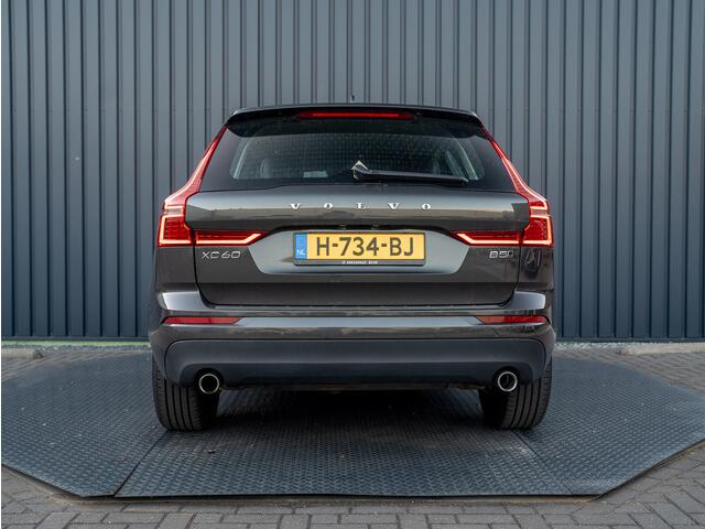 Volvo XC60 2.0 B5 AWD Momentum Pro | Trekhaak wegkl. | BLIS | Camera | Adapt. Cr. | Prijs Rijklaar!!