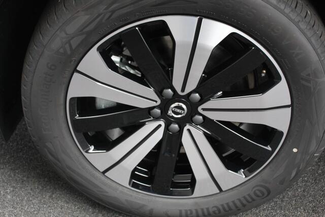 Volvo XC60 2.0 T6 Plug-in hybrid AWD Plus Dark Volvo XC60 2.0 Recharge T6 AWD Plus Dark | Leder | Navigatie | Google | Harman Kardon | Panorama dak | Lichtmetalen Velgen 19" | Dab | Stoelverwarming | Camera | Led
