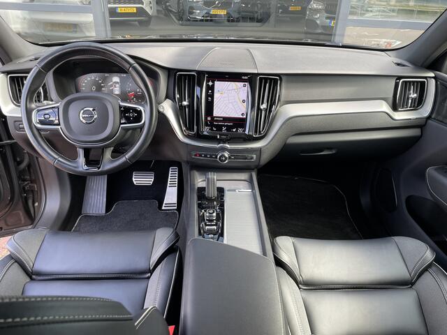 Volvo XC60 2.0 T6 Plug-in hybrid 340 pk AWD R-Design Trekhaak Panoramadak Camera Bliss Full Led Koplampen Harman Kardon Audio Stoel+ stuur + voorruitverwarming 1e Eigenaar Pine Grey Metallic
