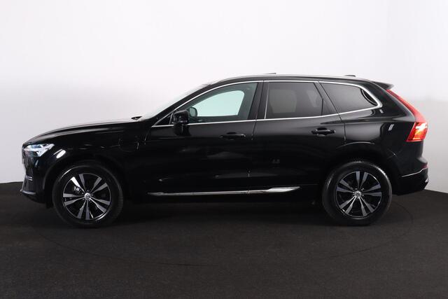Volvo XC60 T6 Recharge AWD Core Bright - LONG RANGE - Panorama/schuifdak - IntelliSafe Assist & Surround - Adaptieve LED koplampen - Parkeercamera achter - Verwarmde voorstoelen, stuur & achterbank - Parkeersensoren voor & achter - Draadloze tel. lader - Standkachel