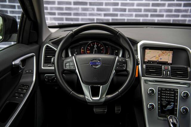 Volvo XC60 2.0 T5 FWD Polar+ | Unieke KM-Stand | Memorystoel | Panoramadak | Navigatie | Afneembare trekhaak |
