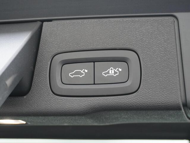 Volvo XC60 2.0 T8 AWD Polestar Engineered Bowers&Wilkins/360Camera/22inch etc.
