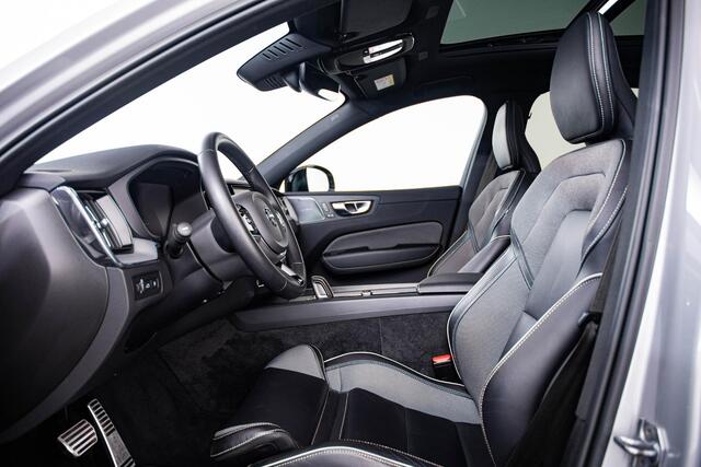 Volvo XC60 2.0 T6 Plug-in hybrid AWD R-Design Trekhaak - Panoramadak - Advanced Air Cleaner - Harman Kardon - Stuurwielverwarming - Cruise Control - Park Assist Pilot - Stoelverwarming voor - Verwarmbare voorruit -