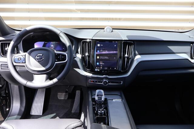 Volvo XC60 2.0 T6 Plug-in hybrid AWD Ultra Black Edition Luchtvering | Bowers & Wilkins | Geventileerd leder