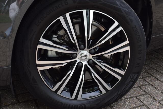 Volvo XC60 2.0 T6 Plug-in hybrid AWD Inscription Luchtvering / harman kardon / lnappa / leder / 360 / etc