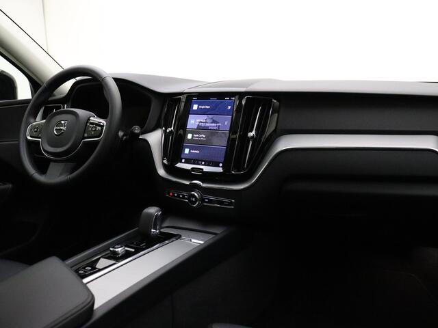Volvo XC60 T6 350pk AWD Plus Dark / 360 camera / Panorama dak / Elektr. verstelbare stoelen / Inklapbare trekhaak /