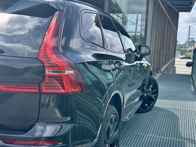 Volvo XC60 T8 455PK Plug-in hybrid AWD Ultra Black Edition / B&W / Luchtvering / Head Up / Gelamineerd Glas / Trekhaak / Nappa Leder / Massage Stoelen /