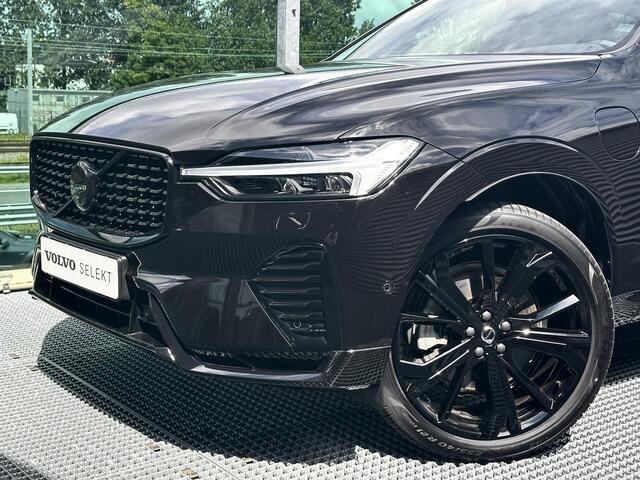 Volvo XC60 T8 455PK Plug-in hybrid AWD Ultra Black Edition / B&W / Luchtvering / Head Up / Gelamineerd Glas / Trekhaak / Nappa Leder / Massage Stoelen /