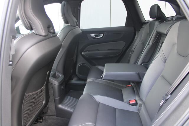 Volvo XC60 Recharge T6 AWD 350PK Automaat R-Design | Trekhaak | Long Range | H&K | ACC | Panoramadak | Google | 19"LMV |