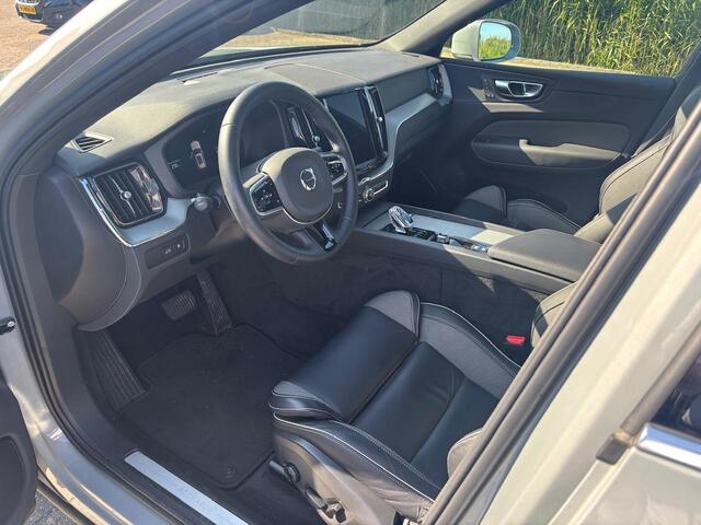 Volvo XC60 T6 Plug-in hybrid AWD Plus Bright Panoramadak | Leder | Memory | Trekhaak