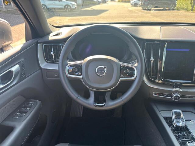Volvo XC60 T6 Plug-in hybrid AWD Plus Bright Panoramadak | Leder | Memory | Trekhaak