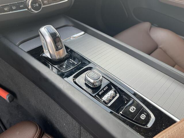 Volvo XC60 2.0 T8 Twin Engine AWD Inscription | 360 Camera | Memoryseats | Trekhaak |