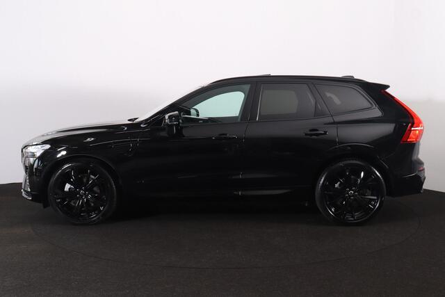 Volvo XC60 T6 Recharge AWD Plus Black Edition - LONG RANGE - Luchtvering - Panorama/schuifdak - IntelliSafe Assist & Surround - 360º Camera - Harman/Kardon audio - Adaptieve LED koplampen - Verwarmde voorstoelen, stuur & achterbank - Parkeersensoren voor & achter - 