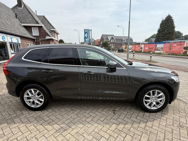 Volvo XC60 2.0 T5 250 pk AWD Momentum Intellisafe Pro-Line