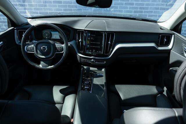 Volvo XC60 T6 Plug-in hybrid AWD Inscription | Navi | Elek. Stoelen | Memory | Stuurverwarming | Adaptieve Cruise | 360 Camera | Dodehoekdetectie | BLIS | Standkachel | LED | Stoelverwarming Voor + Achter | DAB | Voorruit Verwarming | 19" LM