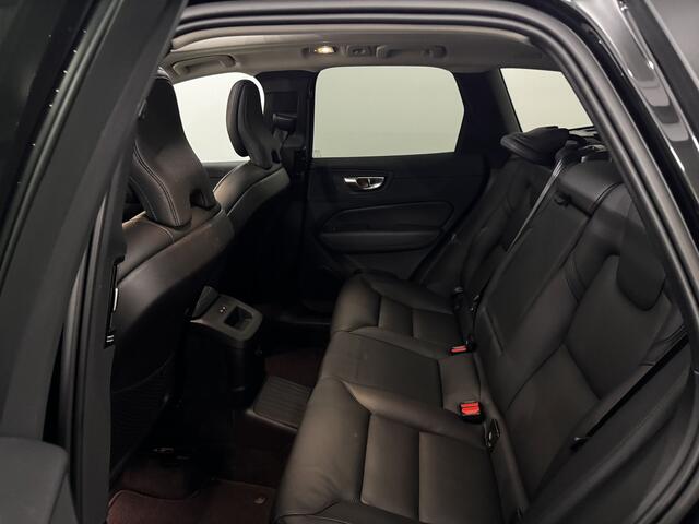 Volvo XC60 2.0 T6 Plug-in hybrid AWD Ultimate Bright Pano, Leder, Camera, Navi, Harman/Kardon, Memory, Elektrische achterklep, Virtual desk