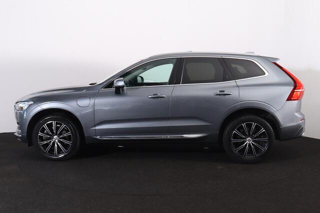 Volvo XC60 T8 Recharge AWD Inscription - Panorama/schuifdak - IntelliSafe Assist - Parkeercamera achter - Parkeersensoren voor & achter - Elektr. bedienb. bestuurdersstoel met geheugen - Extra getint glas - 19' LMV