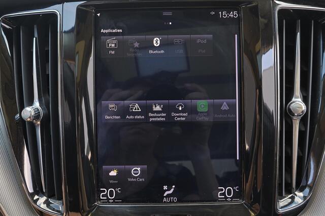 Volvo XC60 T8 Recharge AWD Inscription - Panorama/schuifdak - IntelliSafe Assist - Parkeercamera achter - Parkeersensoren voor & achter - Elektr. bedienb. bestuurdersstoel met geheugen - Extra getint glas - 19' LMV