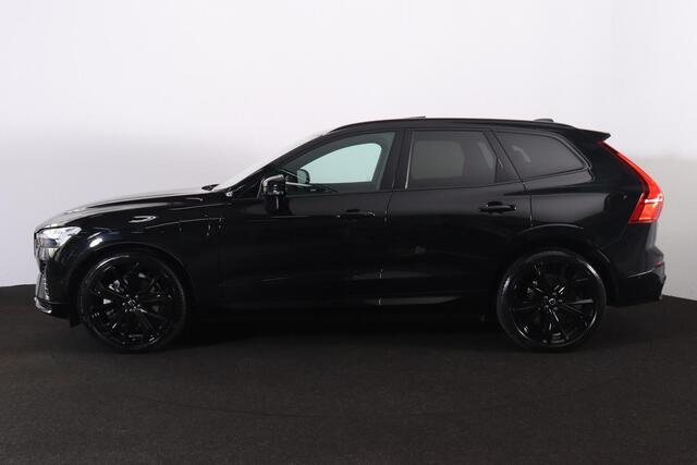 Volvo XC60 T6 Recharge AWD Plus Black Edition - LONG RANGE - Luchtvering - Panorama/schuifdak - IntelliSafe Assist & Surround - 360º Camera - Adaptieve LED koplampen - Verwarmde voorstoelen, stuur & achterbank - Parkeersensoren voor & achter - Elektr. bedienb. voors