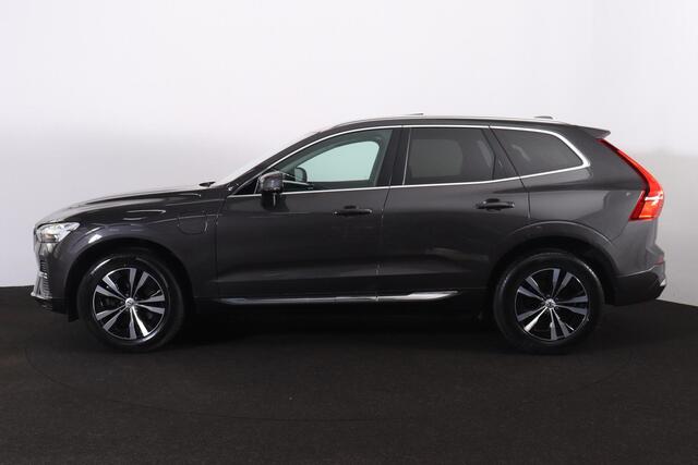 Volvo XC60 T6 Recharge AWD Inscription Expression - Panorama/schuifdak - IntelliSafe Assist & Surround - Harman/Kardon audio - Adaptieve LED koplampen - Parkeercamera achter - Verwarmde voorstoelen & stuur - Parkeersensoren voor & achter - Draadloze tel. lader - Ext