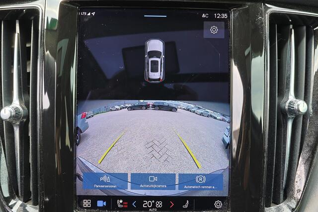 Volvo XC60 T6 Recharge AWD Inscription Expression - Panorama/schuifdak - IntelliSafe Assist & Surround - Harman/Kardon audio - Adaptieve LED koplampen - Parkeercamera achter - Verwarmde voorstoelen & stuur - Parkeersensoren voor & achter - Draadloze tel. lader - Ext