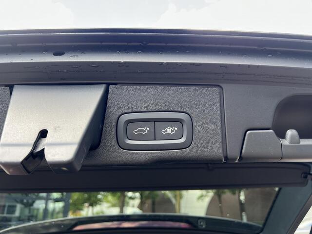 Volvo XC60 2.0 T8 Plug-in hybrid AWD Ultimate Black Edition PANO| STOEL/STUUR VERW.| 360 CAMERA| HARMAN KARDON| ELEK. STOEL MET MEMORY|