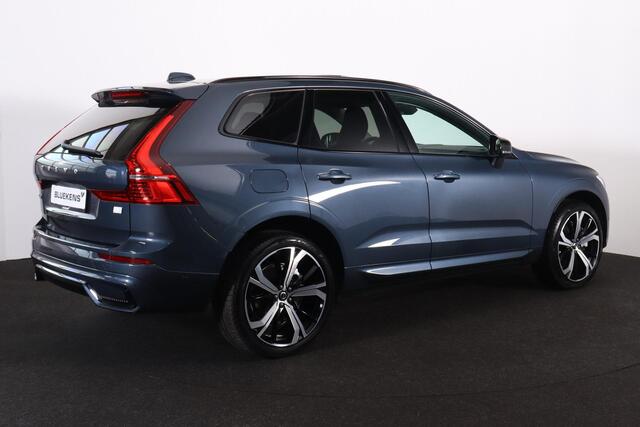 Volvo XC60 T6 Recharge AWD Plus Dark - LONG RANGE - Panorama/schuifdak - IntelliSafe Assist & Surround - 360º Camera - Harman/Kardon audio - Adaptieve LED koplampen - Verwarmde voorstoelen, stuur & achterbank - Parkeersensoren voor & achter - Elektr. bedienb. voorst